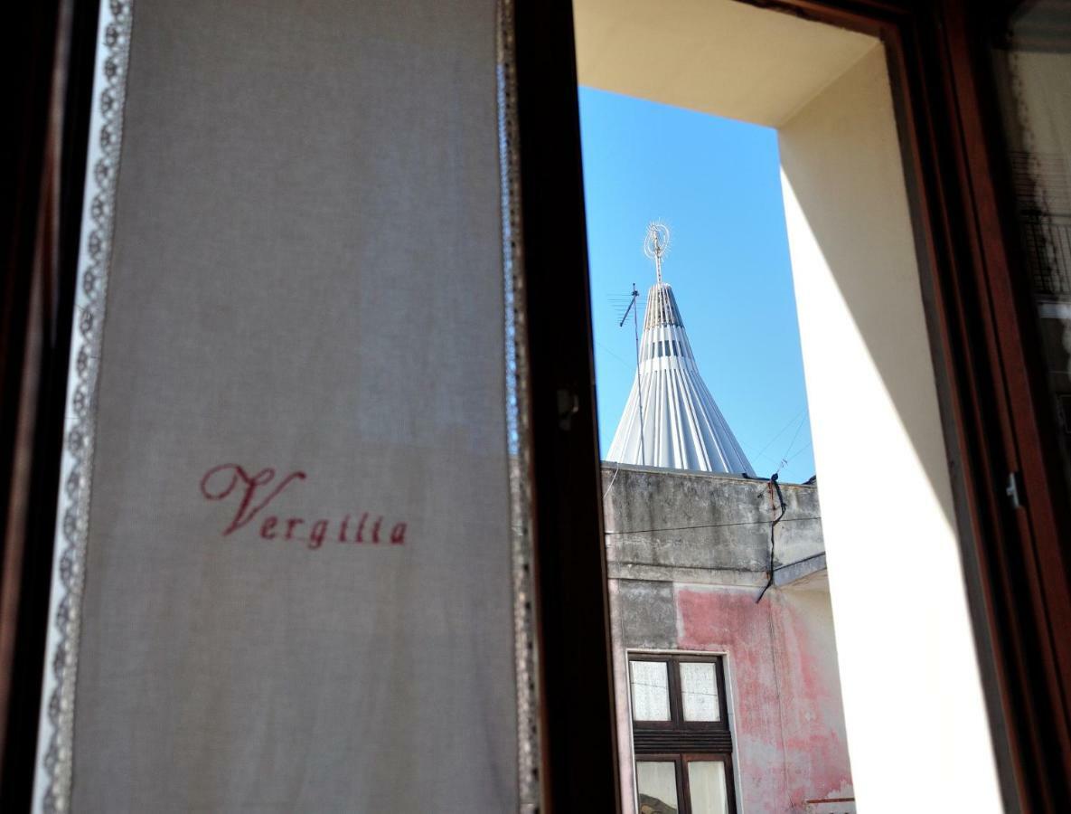 Vergilia Siraküza Dış mekan fotoğraf
